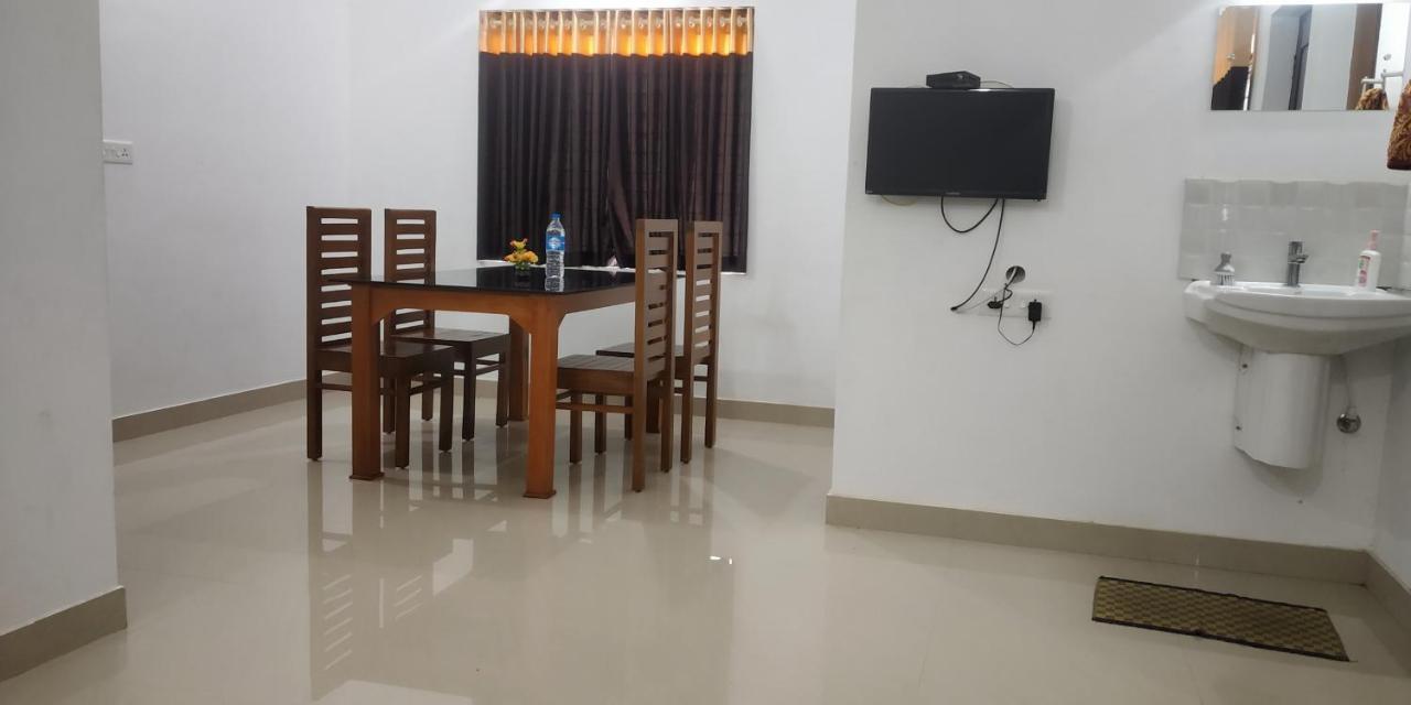 Pearl Inn Kottakkal Exterior foto