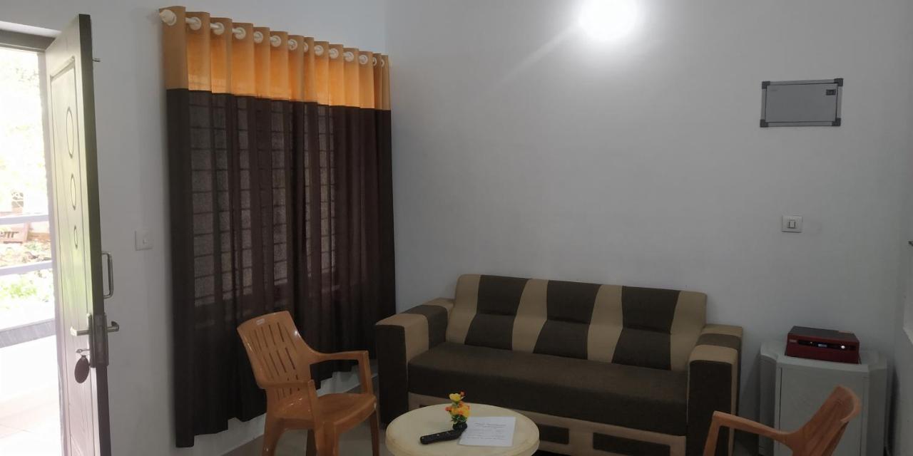 Pearl Inn Kottakkal Exterior foto