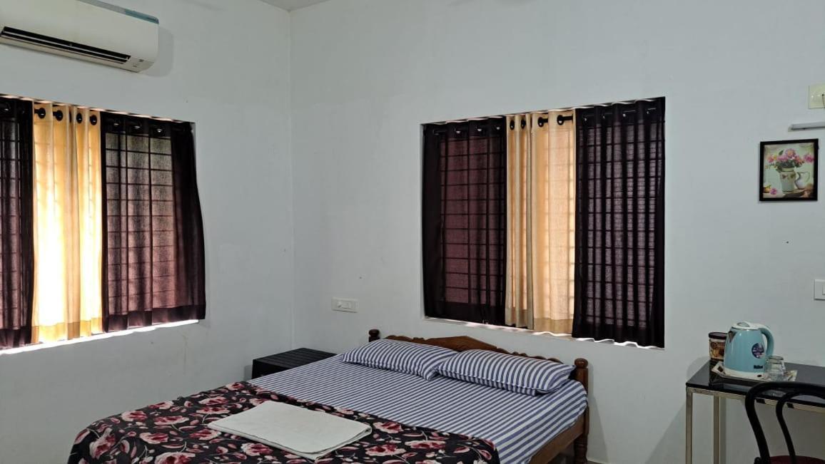 Pearl Inn Kottakkal Exterior foto